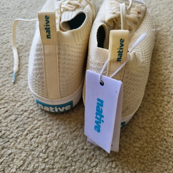 Native Cream Sneakers Low-Top Minimalist Design - Picture 4 of 7